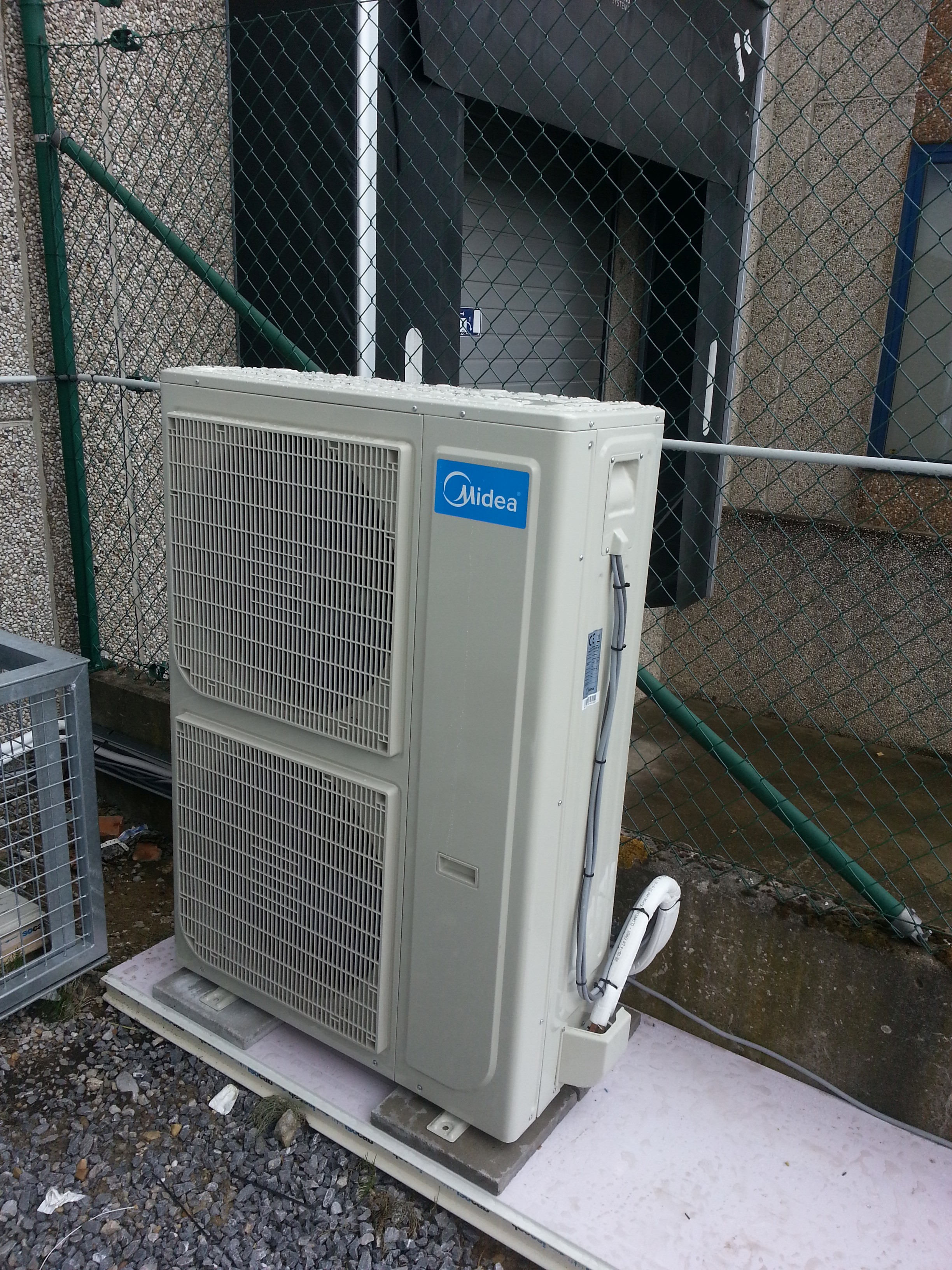 Airco Midea grote opslagruimte